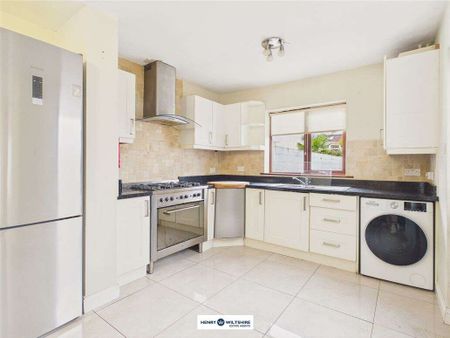 Semi-Detached to Rent: 121 The Park, Naas, Kildare - Photo 4