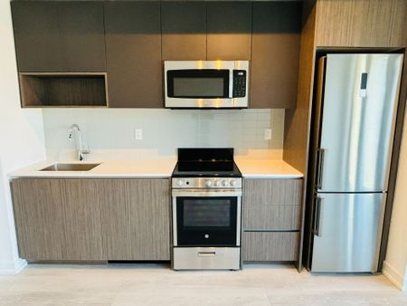 For Lease - 801 The Queens Way Unit# 607, Toronto, Ontario - Photo 4