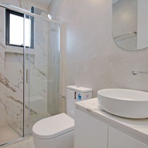 4 Bedroom Duplex Offering Modern Family Living - Photo 2