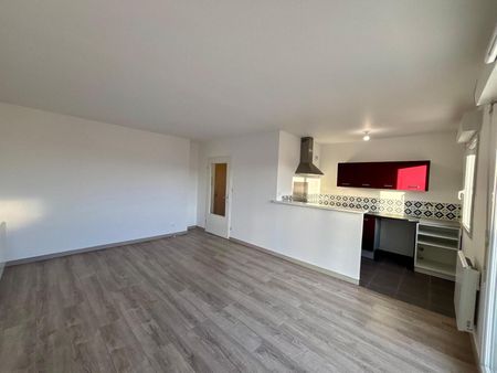 Location Appartement 2 pièces 43m² ANGERS 49000 - Photo 2