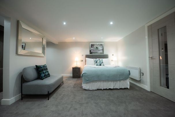 1 Bed Flat, Carnarvon Road, RG1 - Photo 1