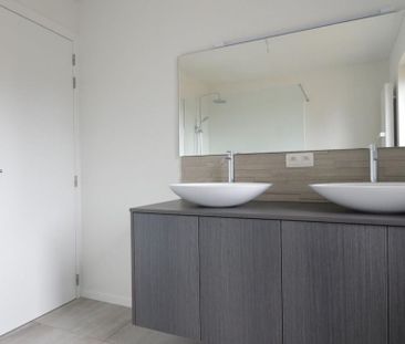 Appartement te huur in Hoeselt voor € 890 met 2 slaapkamers - Photo 2