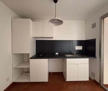 Location Appartement 2 pièces 49m² BORDEAUX 33000 - Photo 2