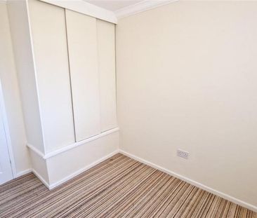 3 bedroom detached house to rent - Photo 5