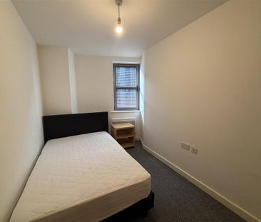 2 bedroom apartment to rent - Photo 4