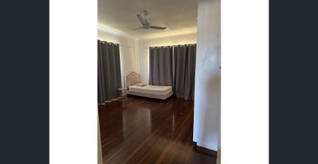 Spacious Home with Swimming Pool! - Photo 3