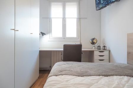 Calle de Guzmán el Bueno, Madrid, Community of Madrid 28015 - Foto 2