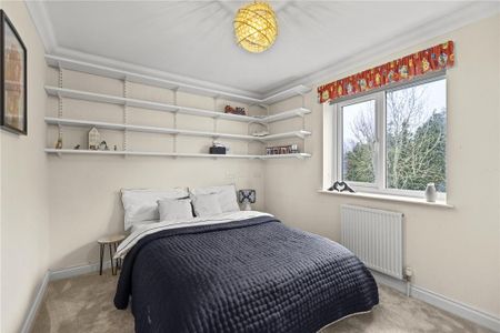 4 bedroom detached house to rent - Photo 5