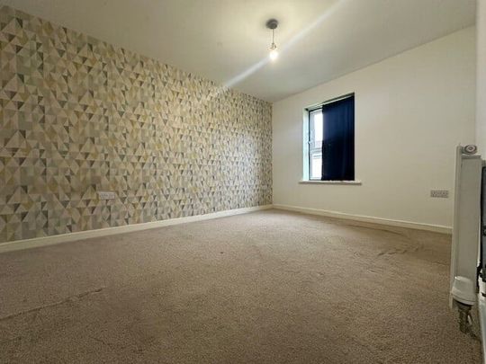 Eighteen Acre Drive, Bristol, Patchway - Photo 1