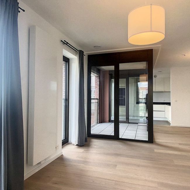 Appartement te huur in Brussel voor € 1.425 met 2 slaapkamers - Foto 1