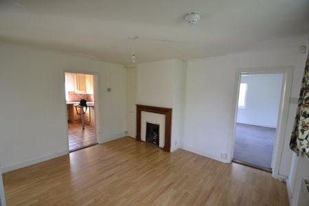 3 bedroom detached house to rent - Photo 3