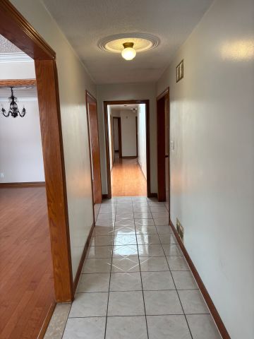 For Lease - 37 Irwin Road Unit# Main Floor, Toronto, Ontario - Photo 2