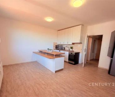 Světlý, moderní byt 2+kk (43 m - Fotografie 5