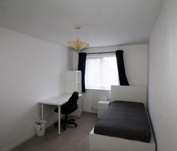 1 bedroom semi-detached house to rent - Photo 5