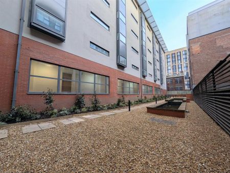 2 bedroom apartment to rent - Photo 5