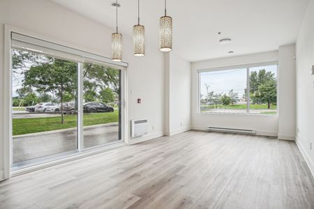 Appartement à louer - Laval (Chomedey) (Place Renaud) - Photo 2