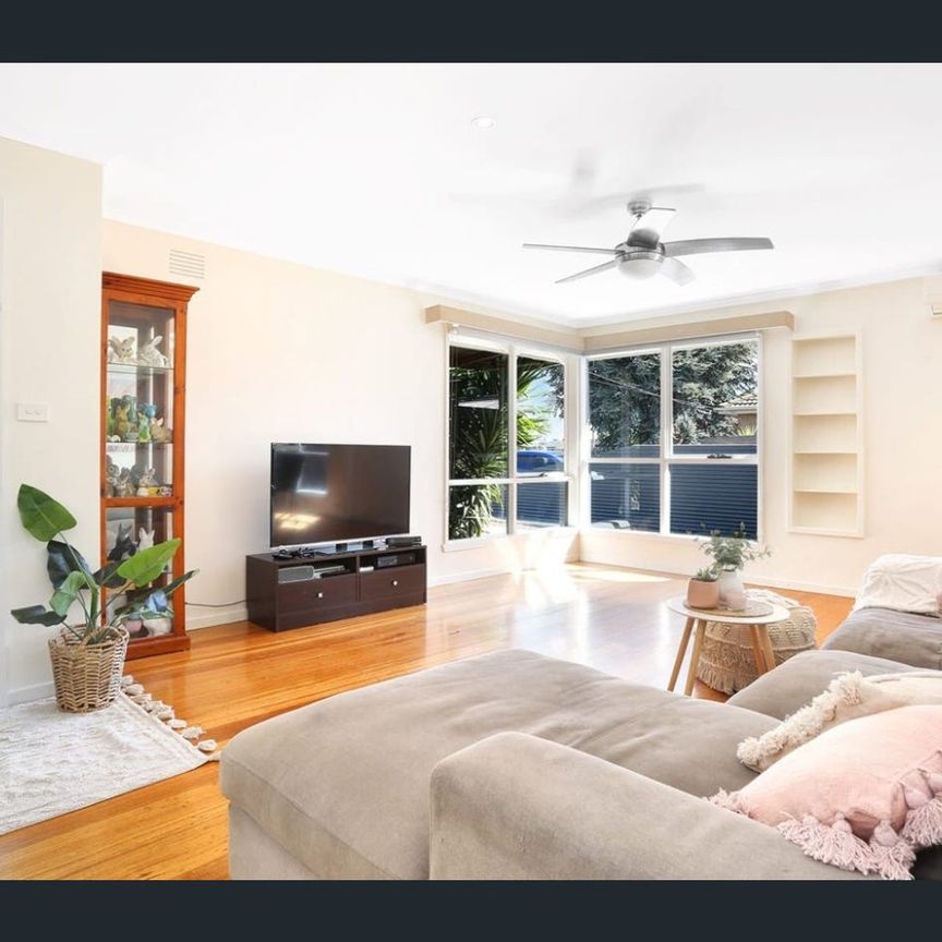 Neat & spacious 3 bedroom home in quiet Corio location. - Photo 1