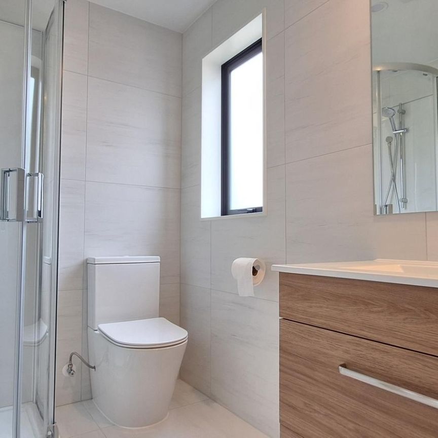 Brand new over the Shore. - Photo 1