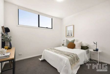 “Light, Bright & Centrally Located” - Photo 3