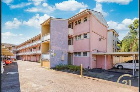 One Bedroom Apartment in the Heart of Fairfield - Photo 3
