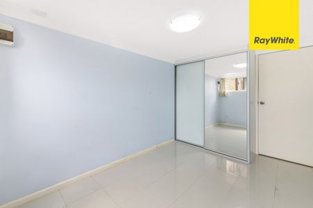 New Renovation Villa with Floorboard, Ducted Air Condition and Extra Room is Available Now! - Photo 4