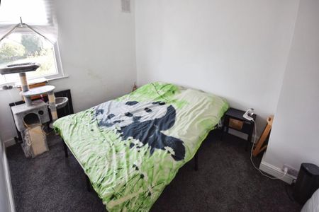 2 bedroom terraced house to rent - Photo 4