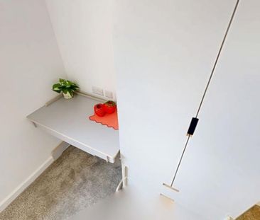 5 bedroom apartment to rent - Photo 1