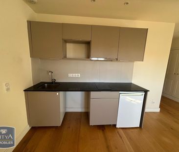 Location Appartement 1 pièce 28m² TOULON 83000 - Photo 4