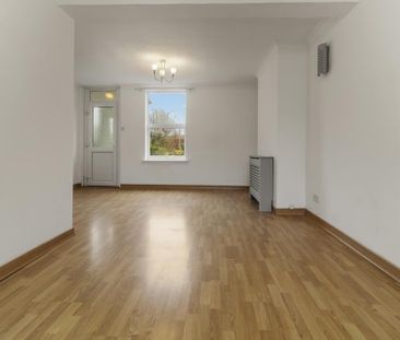 2 bedroom semi-detached house to rent - Photo 3