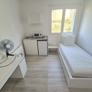 Location Appartement 1 pièce 11m² MARSEILLE 9ème - Photo 2