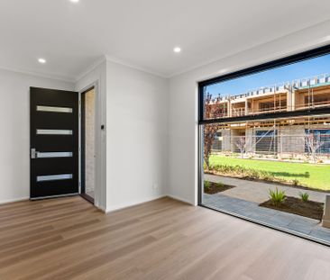 Brand New Townhouse Living in the Heart of Riverside Estate - Photo 4