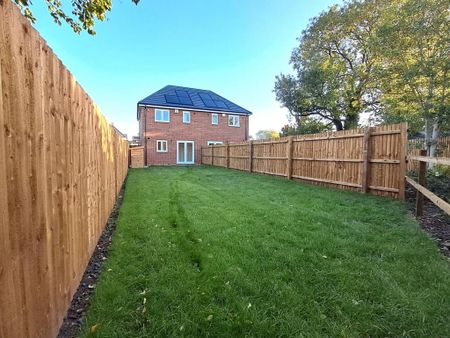 2 bedroom semi-detached house to rent - Photo 2