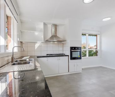 37 Cleary Court, Clayton South VIC 3169 - House For Rent | Domain - Photo 3