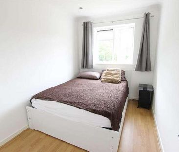 Springbank, Winchmore Hill, N21 - Photo 3