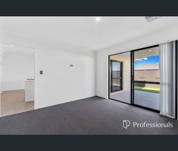 7 Kendinup Way, Midvale, WA 6056 - Photo 2