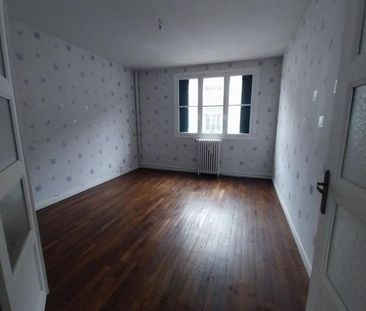 Location Appartement 3 pièces 66m² LE CREUSOT 71200 - Photo 1