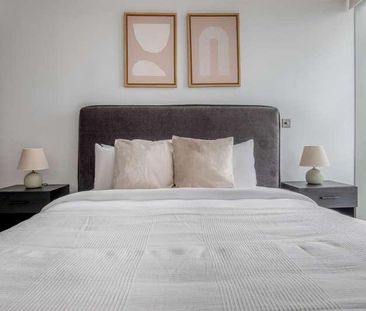 Landmark West Tower, E14 - Photo 6