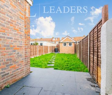 3 bedroom house to rent Hastings Avenue, Gosport, PO12 - Photo 1