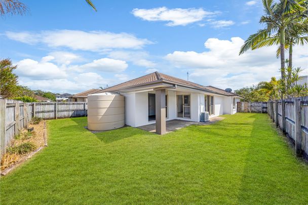 Four Bedroom Family Home - Photo 1