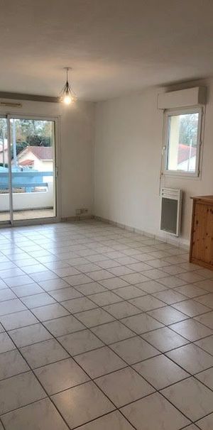 Location Appartement 2 pièces 44m² MONT DE MARSAN 40000 - Photo 1