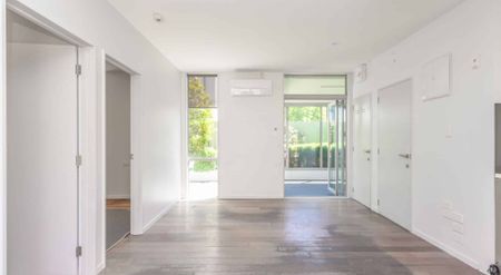 Walk to Westfield - Photo 5