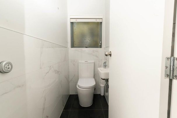 Bright, Calm & Pet-Friendly Home in Glendene - Photo 1