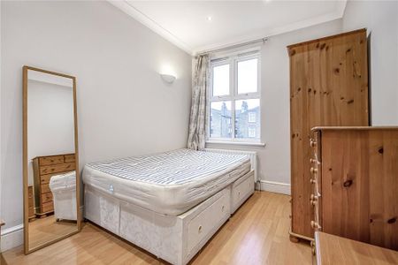 3 bedroom flat to rent - Photo 5