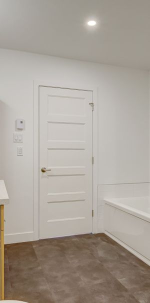 Grand 4 1/2 Récent à Louer - Photo 1