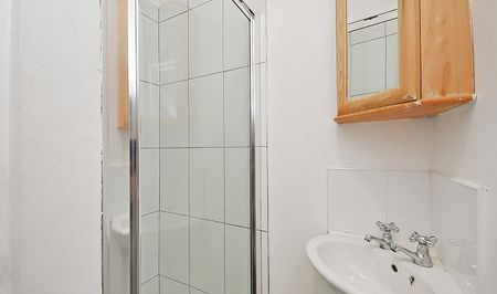 Spacious 6-Bedroom Home Now Available To Groups of 5! - Photo 4