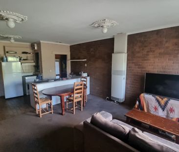 746 Lygon Street, Carlton North - Photo 3