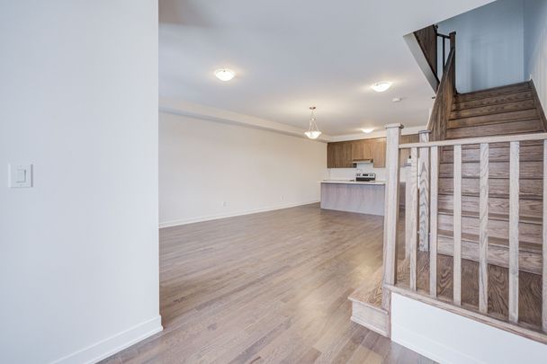 For Lease - 11 John Canning Way, Markham, Ontario - Photo 1