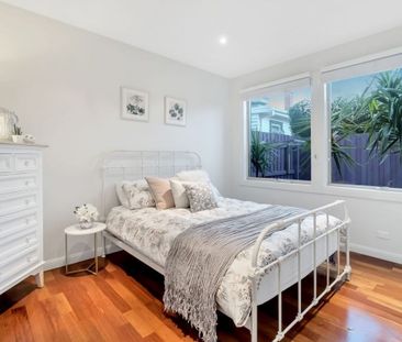 3/3 Sunnyside Avenue, Dandenong VIC 3175 - House For Rent | Domain - Photo 3