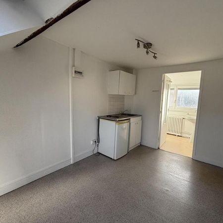 Location Studio à Amiens Hyper Centre-Ville - Photo 3