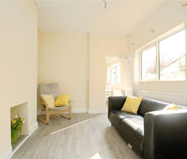 1 bedroom in a flat share to rent - Photo 1